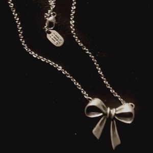 James Avery Retired Bow Necklace